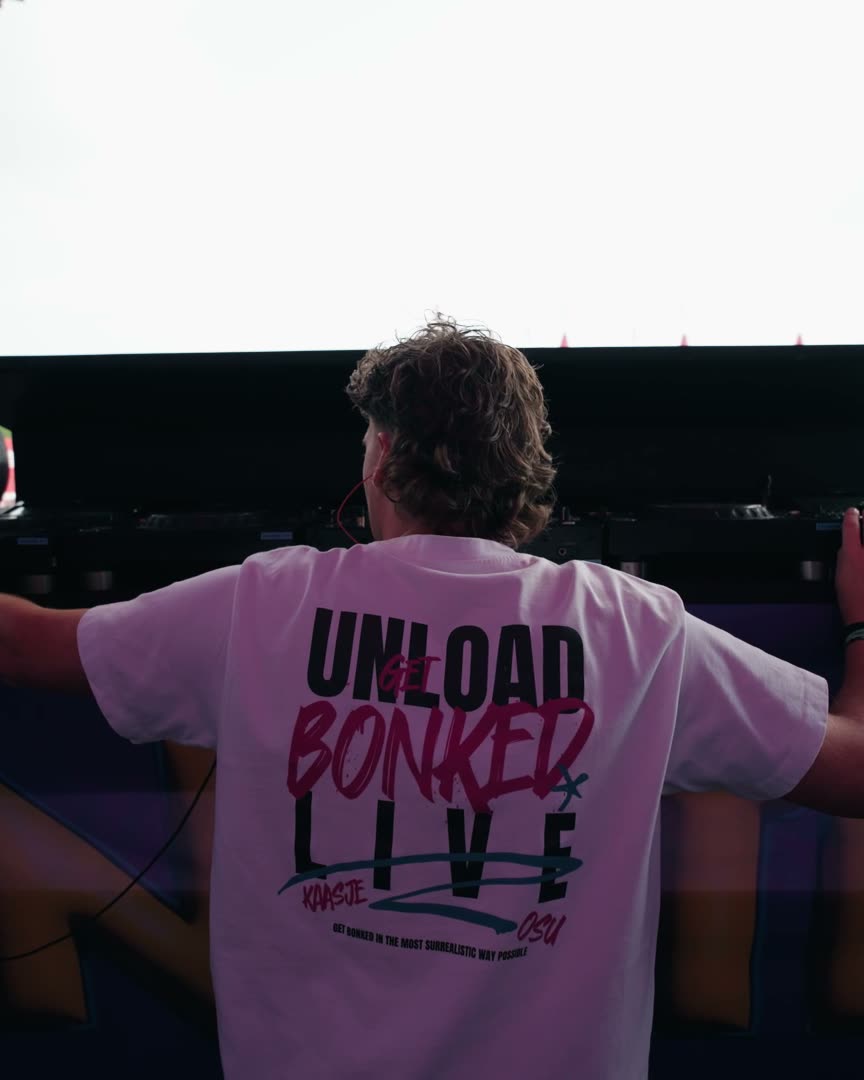 Close-up van het GET BONKED LIVE-shirt van Unload