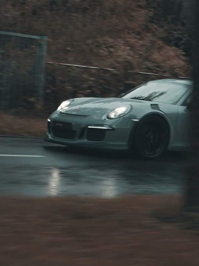 Porsche GT3 RS in de regen